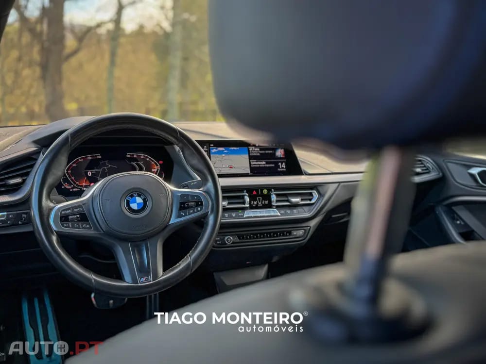 BMW 218 i Pack Desportivo M