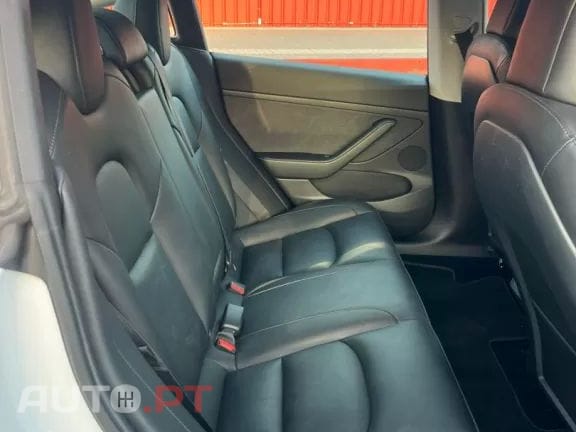 Tesla Model 3 Long Range AWD Dual Motor