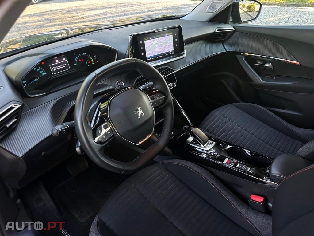 Peugeot E-2008 50 kWh Active Pack