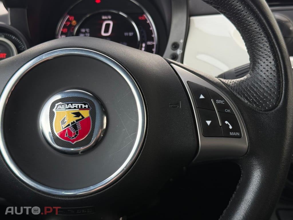 Abarth 595 Outro