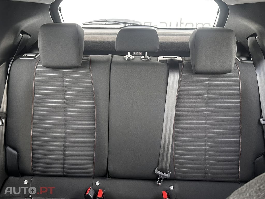 Peugeot 2008 1.2 PureTech Active Pack