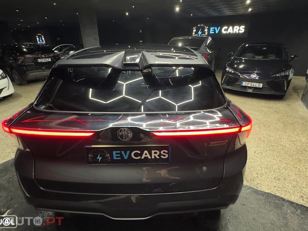 MG MG4 4 Luxury 64 kWh