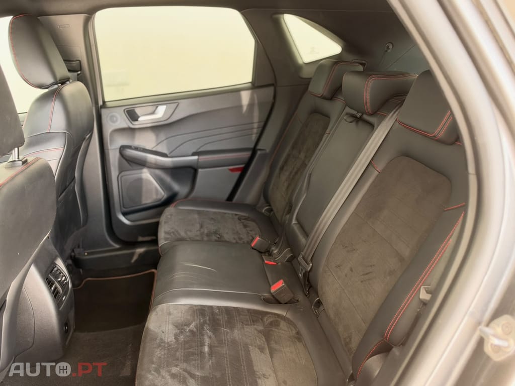 Ford Kuga 1.5 EcoBoost ST-Line X