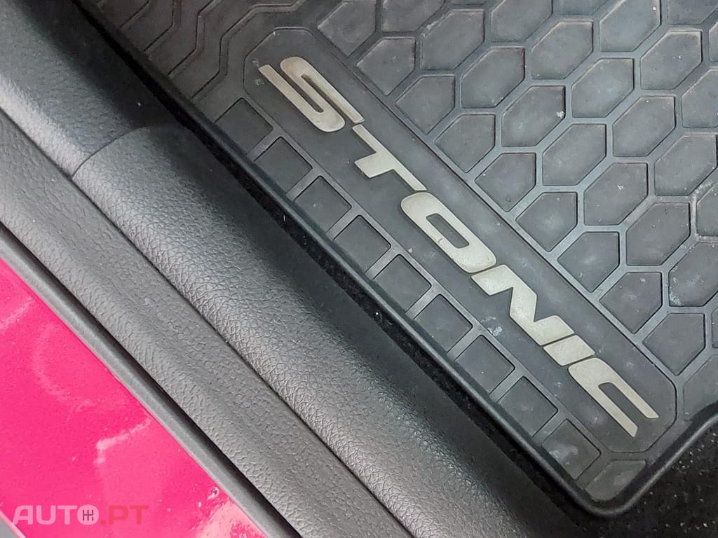 Kia Stonic 1.0 T-GDI EX