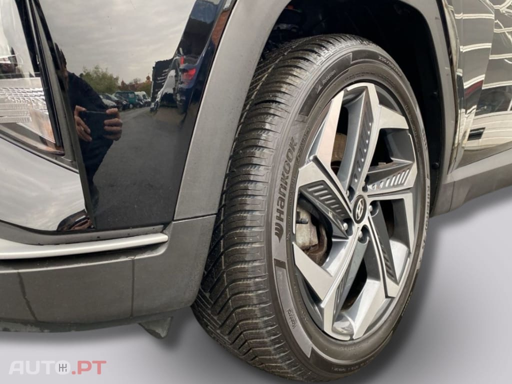 Hyundai Tucson I.V.A DEDUTÍVEL 1.6 T AT6 4WD PHEV AC/A