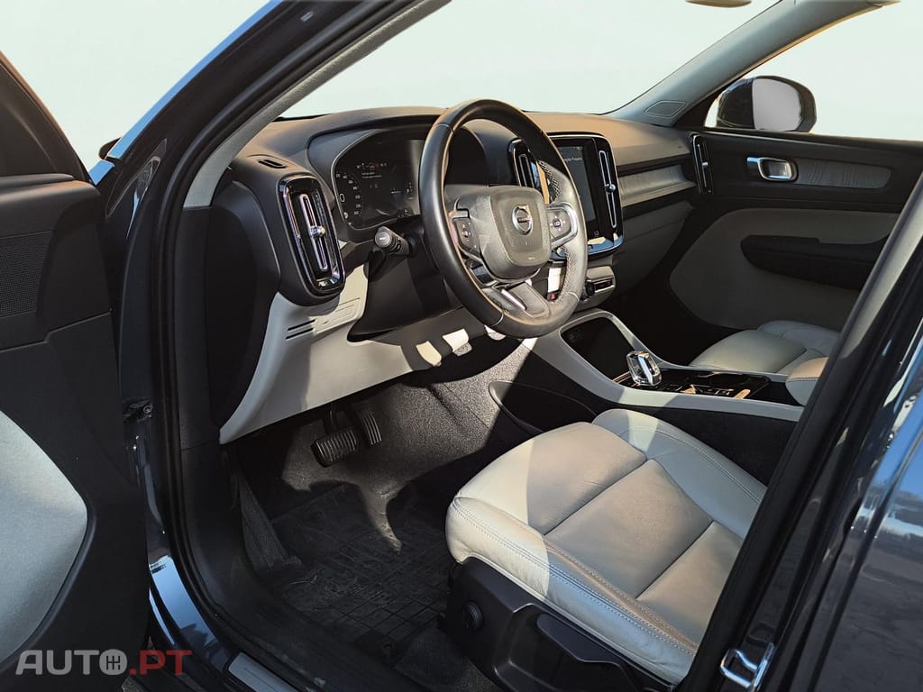 Volvo XC40 1.5 T4 PHEV Inscription Expression