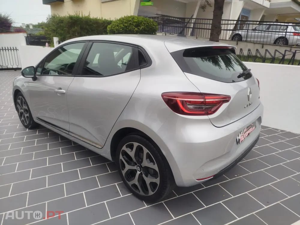 Renault Clio 1.6 E-Tech Full Hybrid Techno