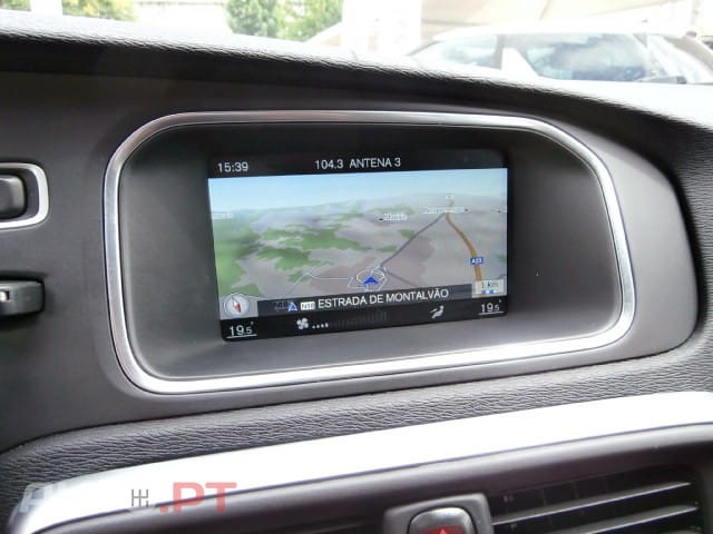 Volvo V40 2.0 D2 R-Design