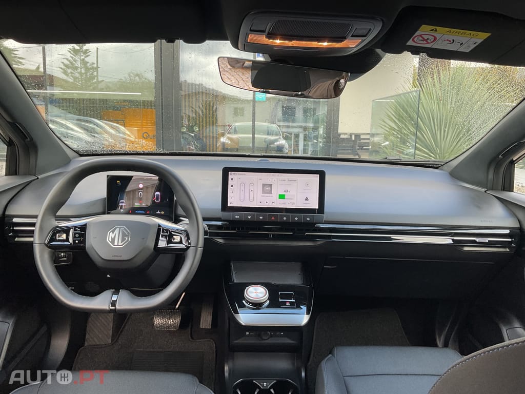 MG MG4 51 kWh Standard