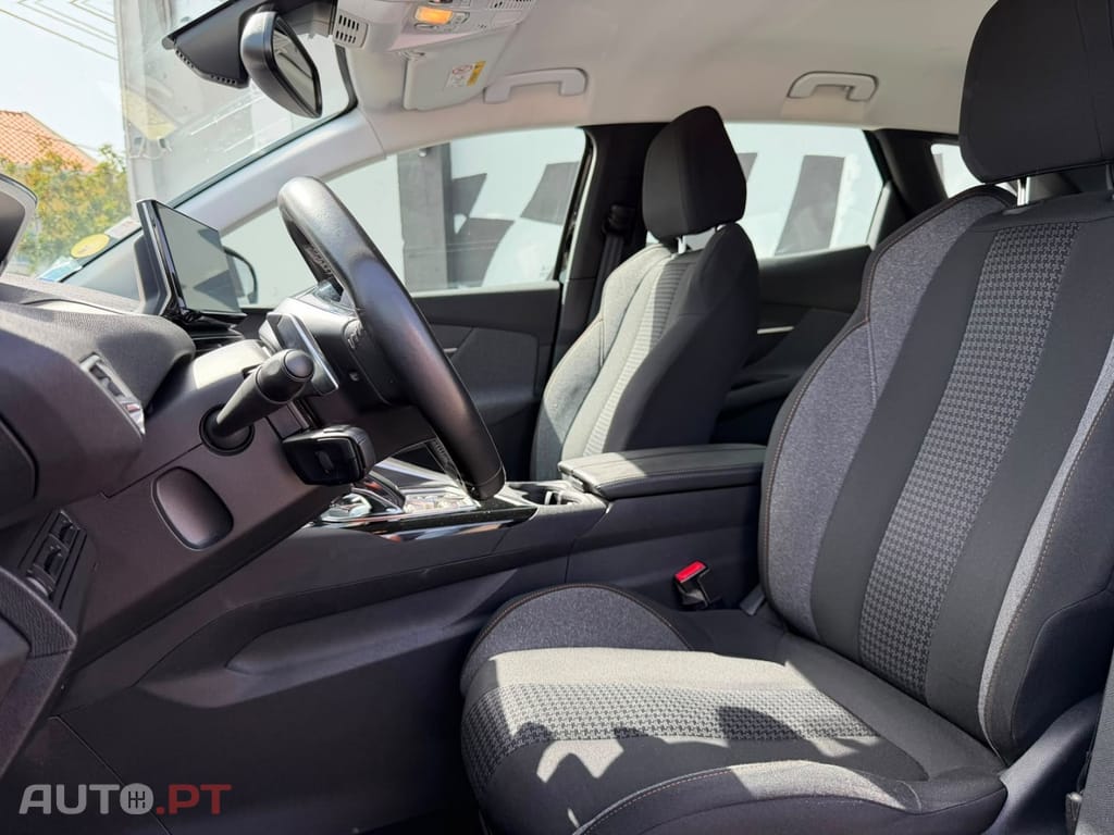 Peugeot 3008 1.5 BlueHDi Active Pack EAT8