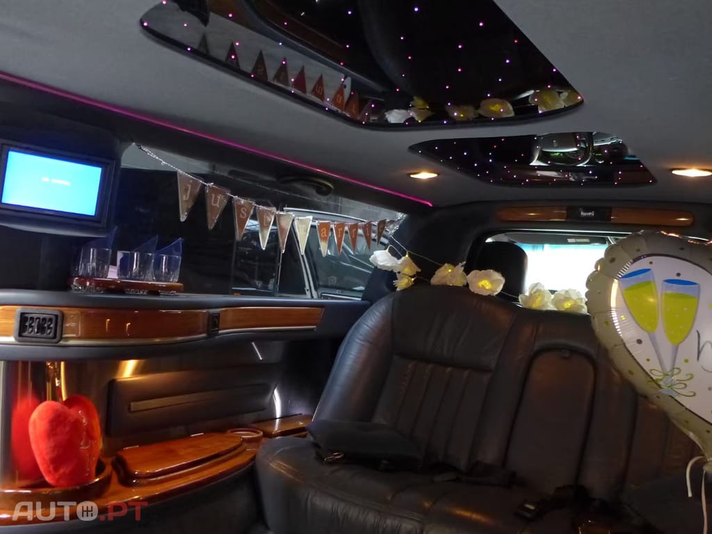 Lincoln Town Car Excalibur