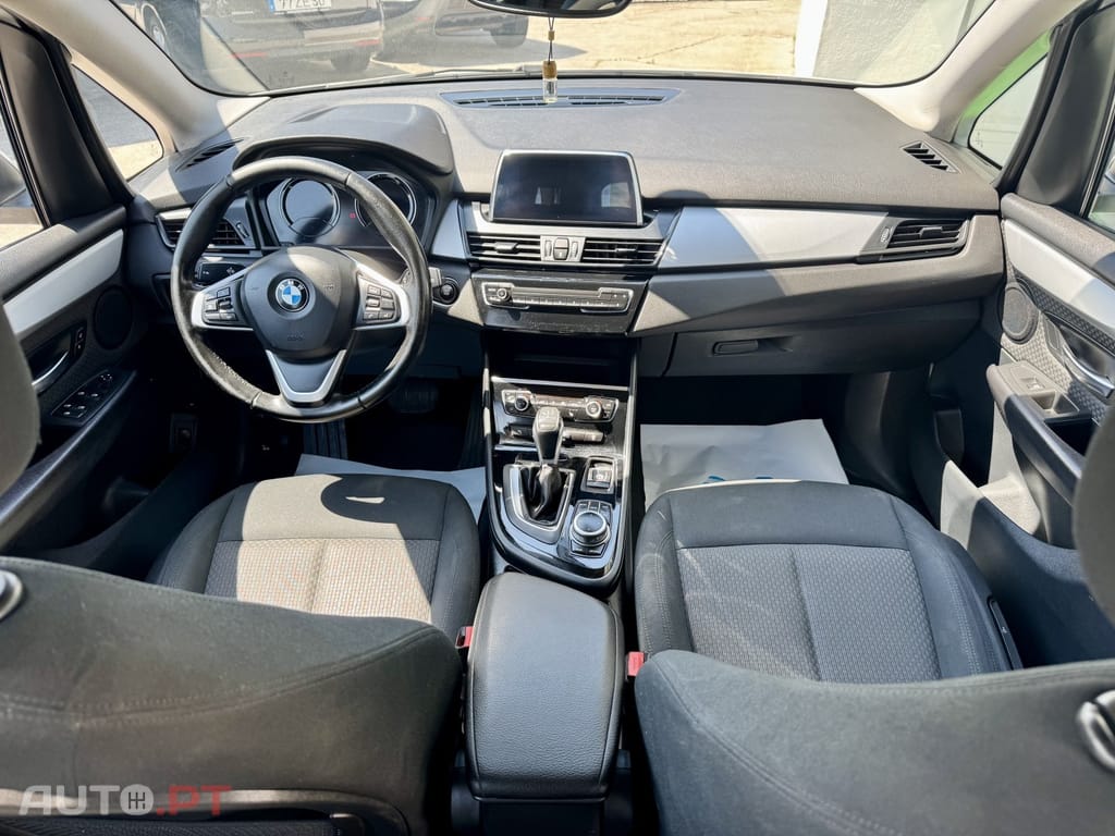 BMW 225 Line Sport