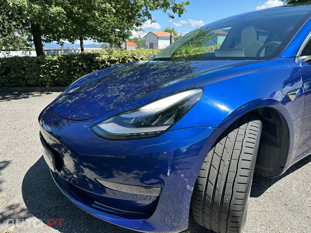 Tesla Model 3 Long-Range Dual Motor AWD