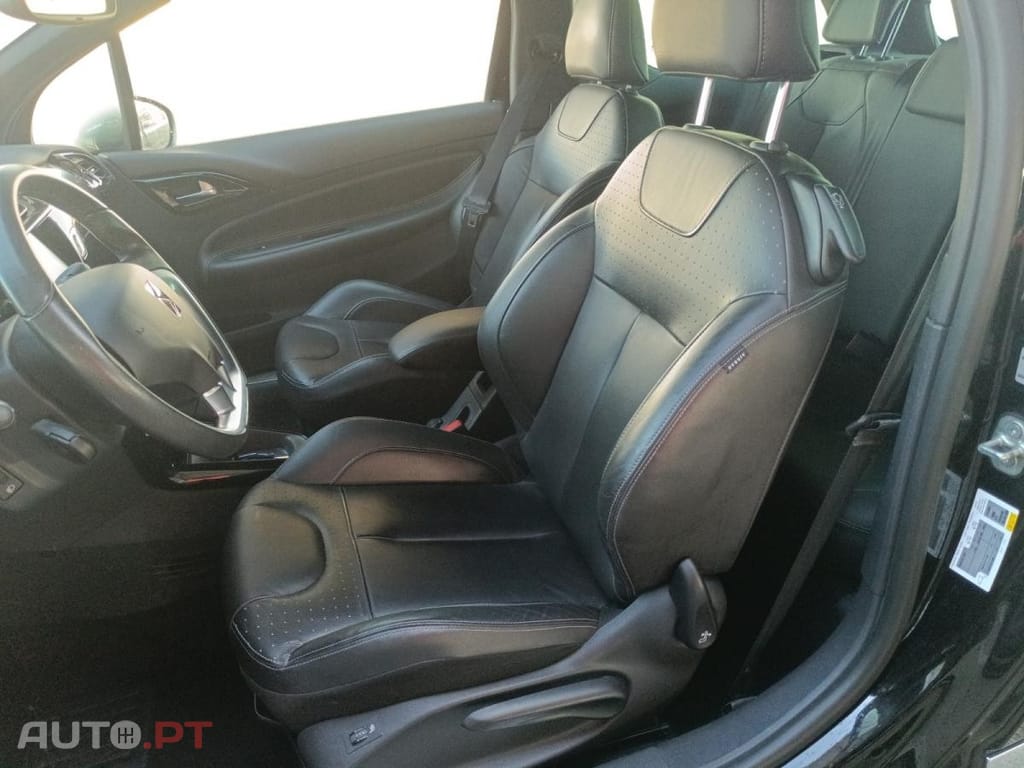 DS DS3 1.2 PureTech Dark Light