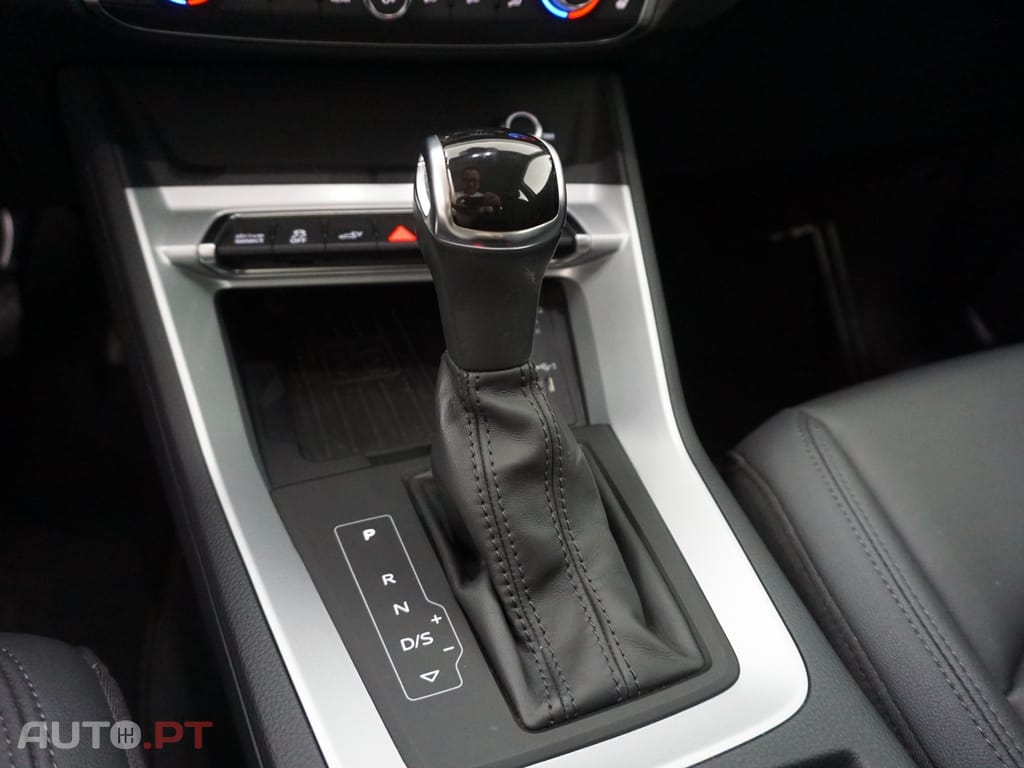 Audi Q3 45 TFSIe S tronic