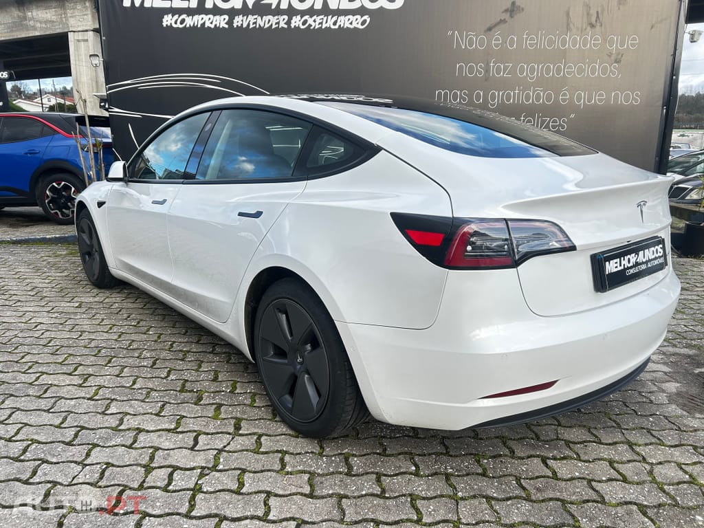 Tesla Model 3 Long-Range Dual Motor AWD
