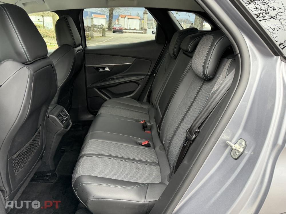 Peugeot 3008 1.2 PureTech Allure Pack EAT8