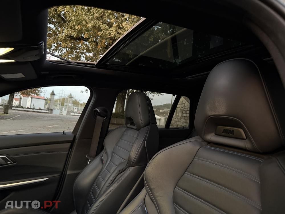 BMW 330 e Touring Pack Desportivo M Auto