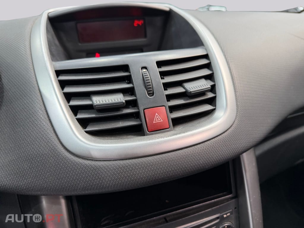 Peugeot 207 CC 1.6 VTi Active