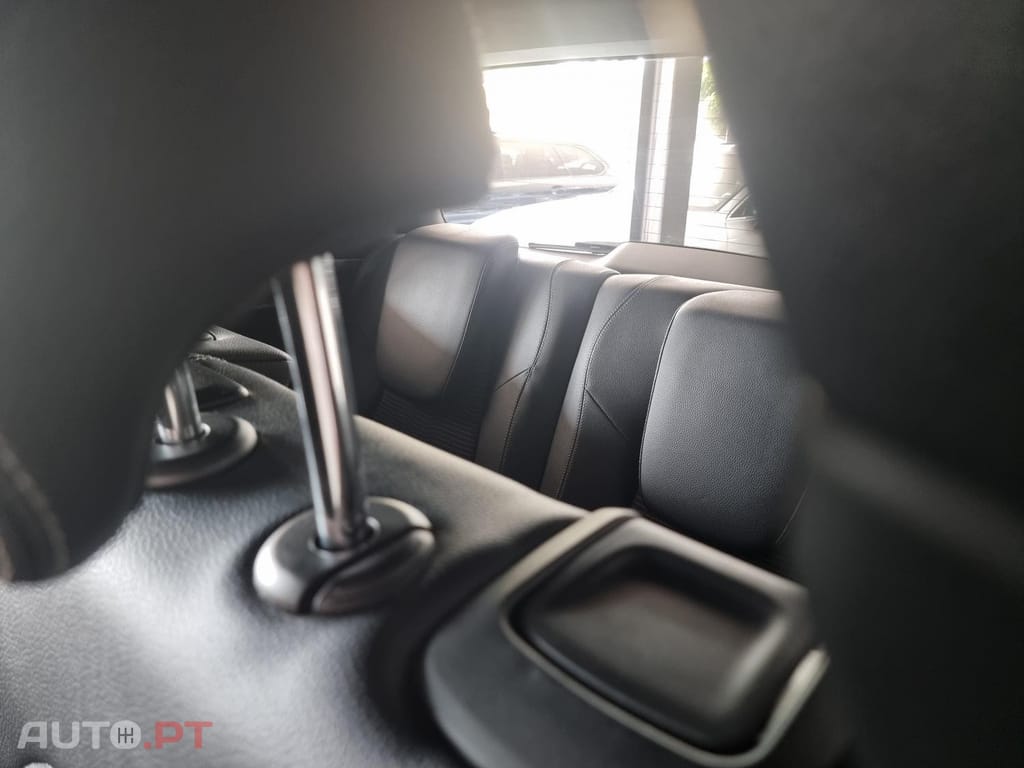 Mercedes-Benz EQB 250 Progressive — fotografia 50