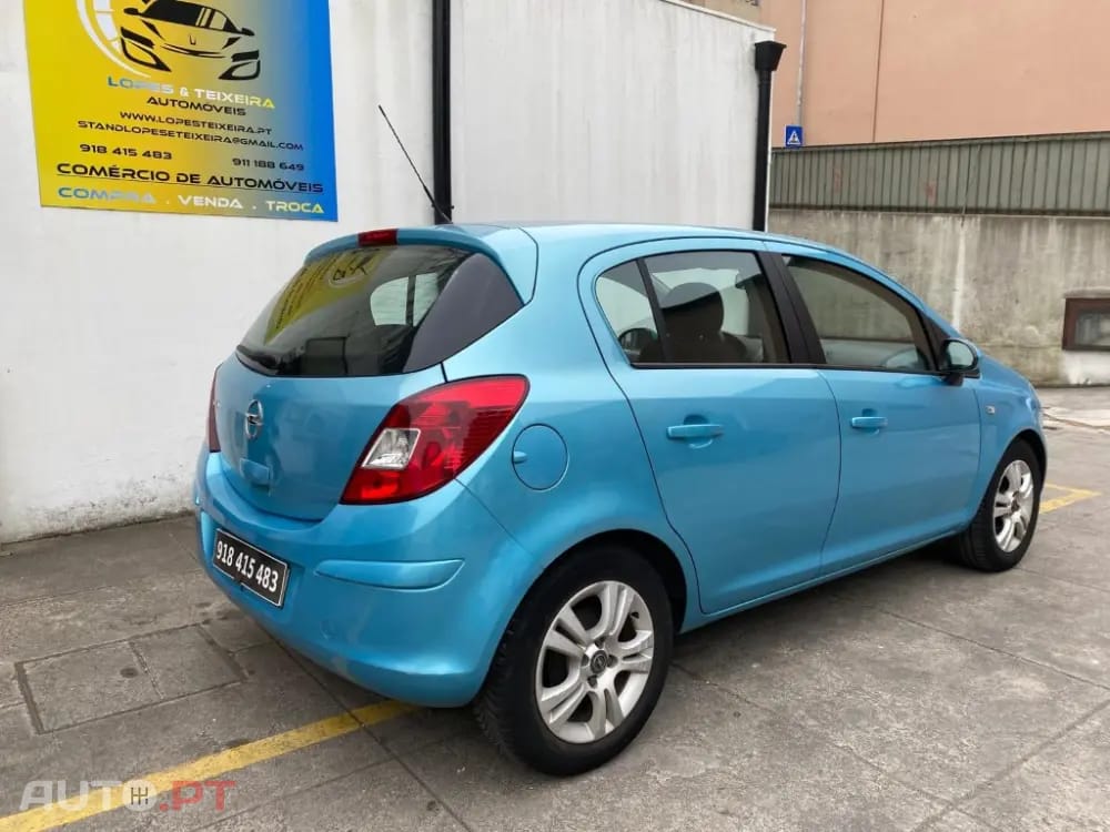 Opel Corsa 1.2 Enjoy