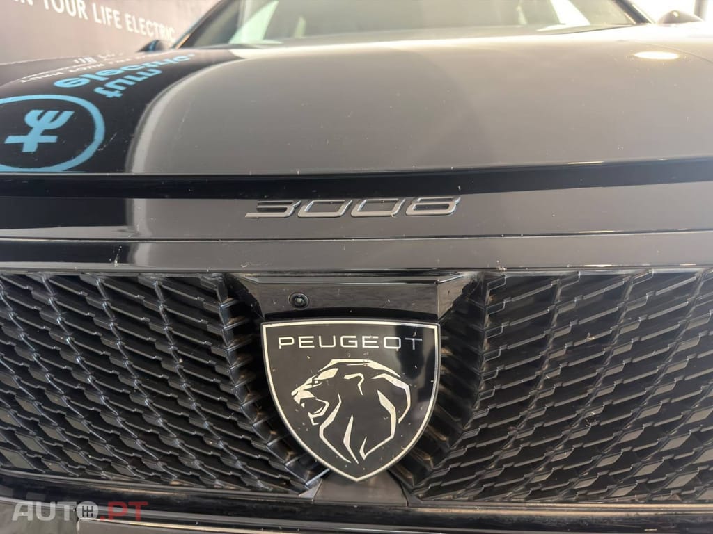 Peugeot E-3008 73 kWh Allure