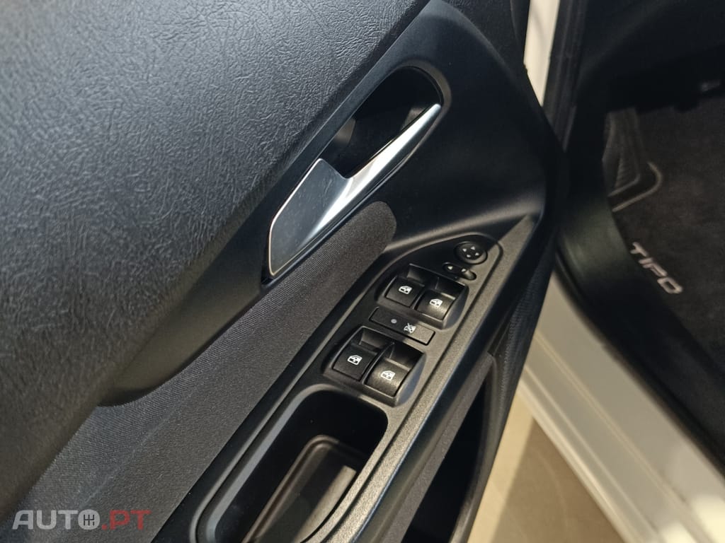 Fiat Tipo 1.3 M-Jet Easy