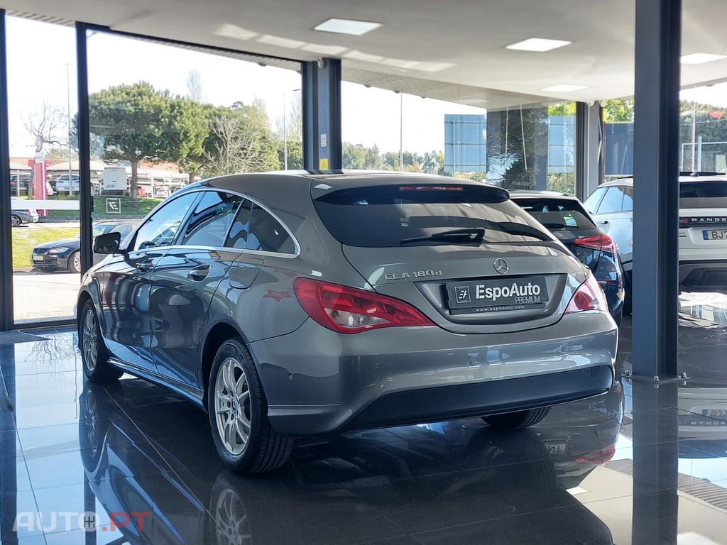 Mercedes-Benz CLA 180 d Shooting Brake