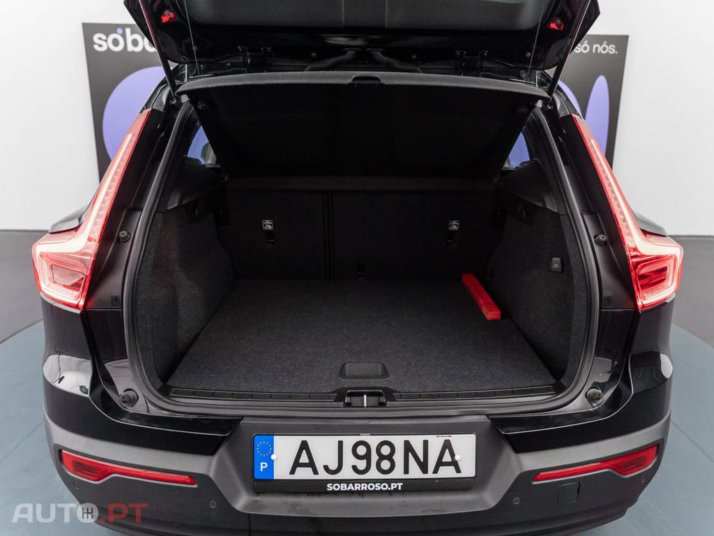 Volvo XC40 1.5 T2 Momentum