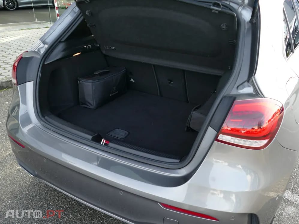 Mercedes-Benz A 250 e AMG Line