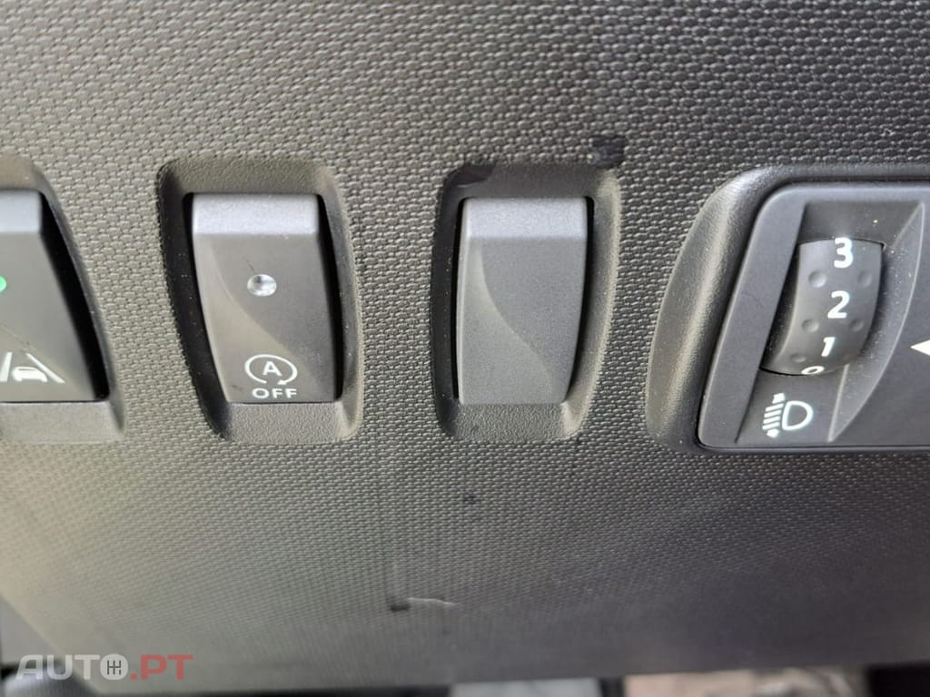 Renault Twingo 1.0 SCE LUXE