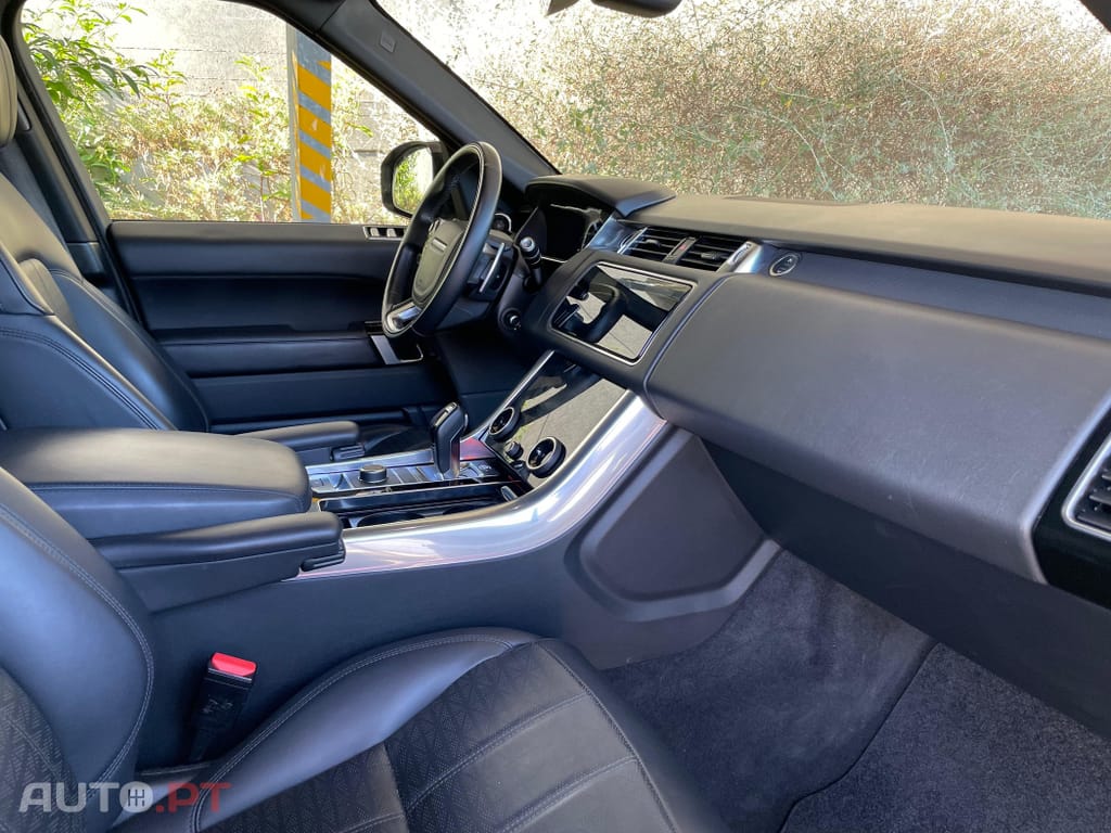 Land Rover Range Rover Sport P400e Hybrid SE