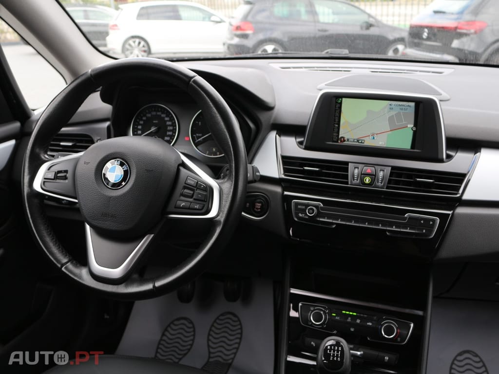 BMW 216 d Advantage