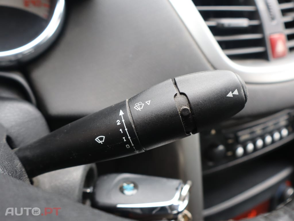 Peugeot 207 CC 1.6 HDi SE 200 Anos FAP