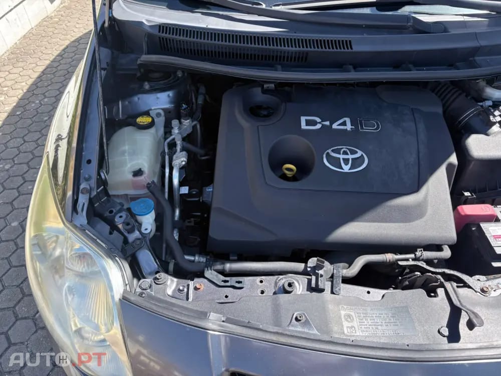 Toyota Auris 1.4 D-4D Sol