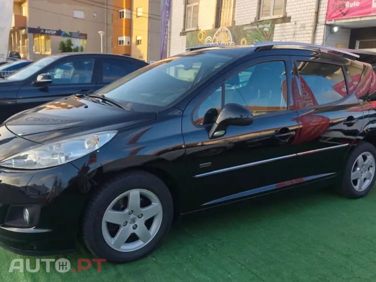 Peugeot 207 SW 1.4 VTi Sportium