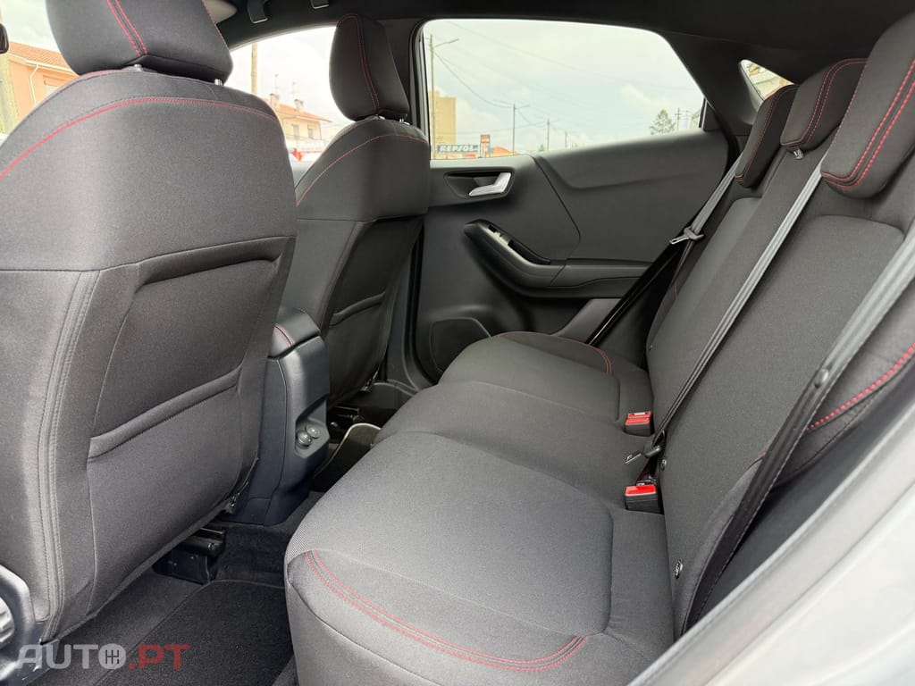 Ford Puma 1.0 EcoBoost MHEV ST-Line