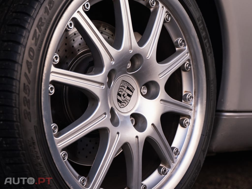 Porsche 996 Carrera 4 Coupé