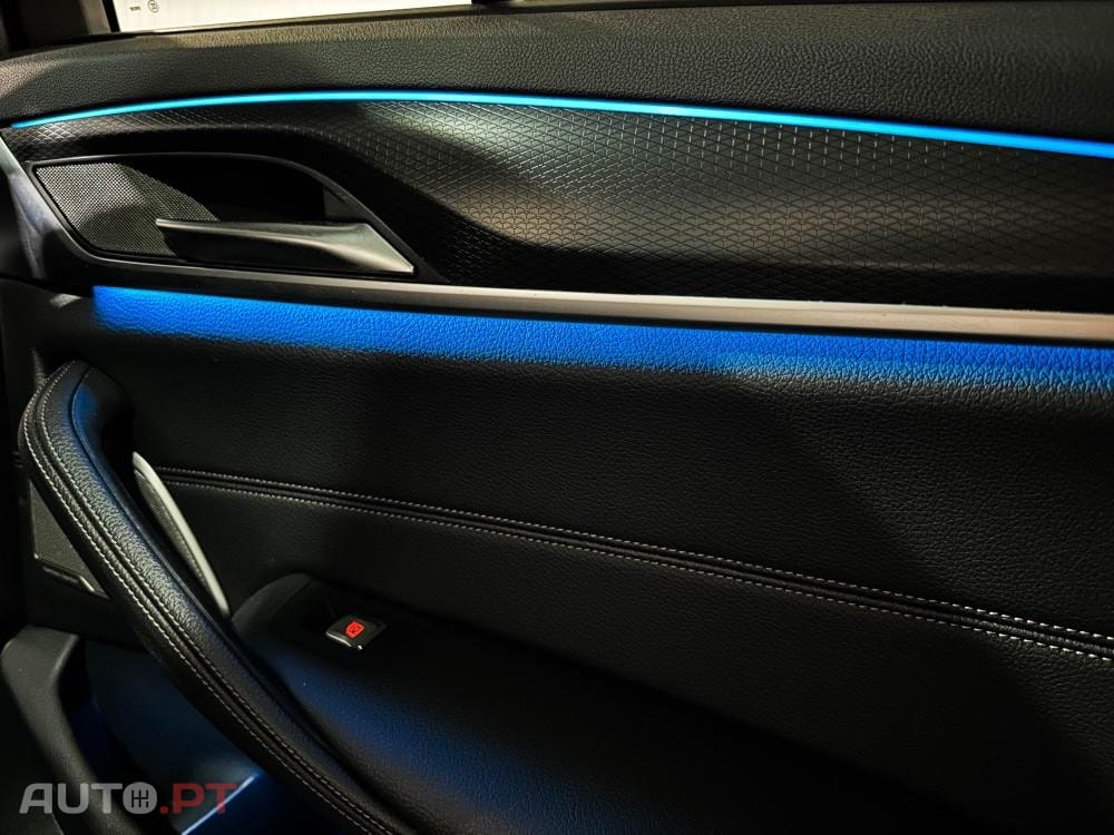 BMW 530 e Pack Desportivo M