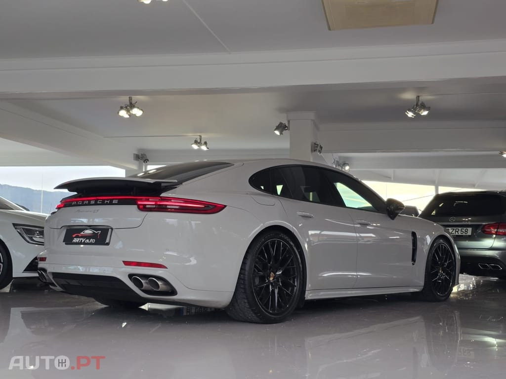 Porsche Panamera 4S Diesel