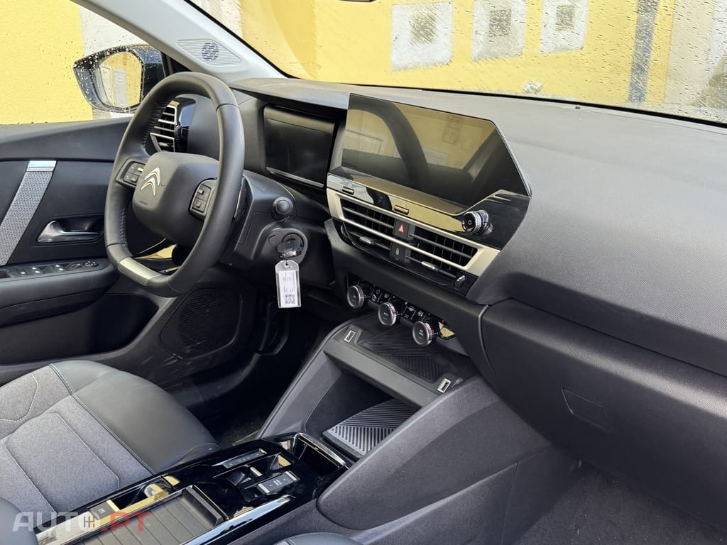 Citroen C4 1.2 PureTech Plus EAT8