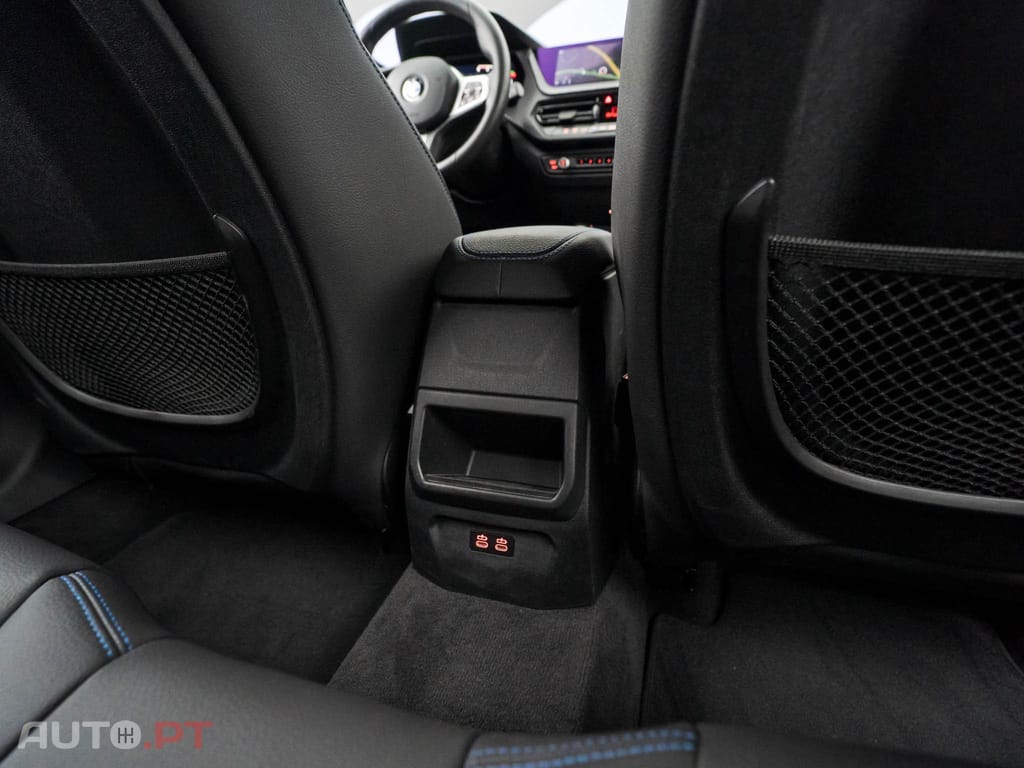 BMW 116 d Pack Desportivo M Auto