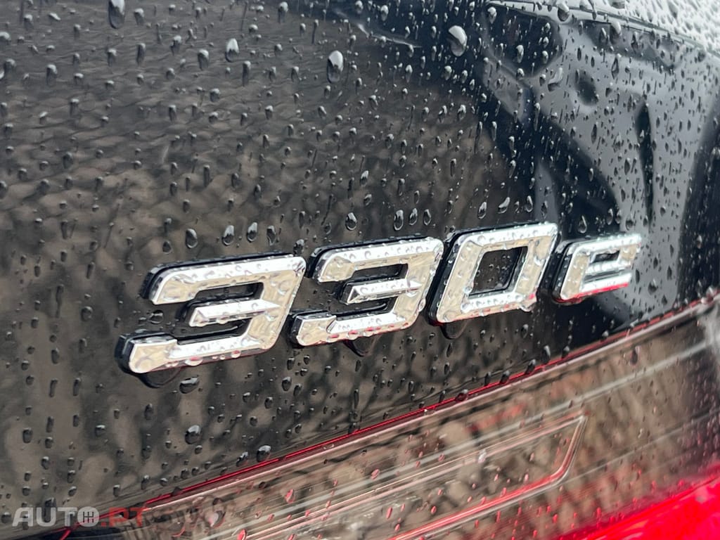 BMW 330 e Corporate Edition Auto
