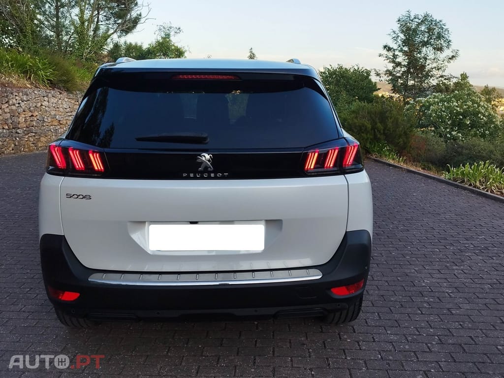 Peugeot 5008 1.5 BlueHDi Allure Pack EAT8