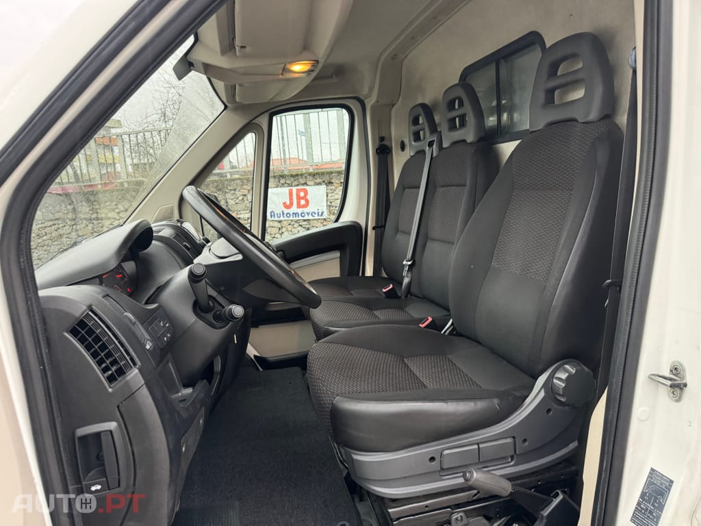 Peugeot Boxer Outro