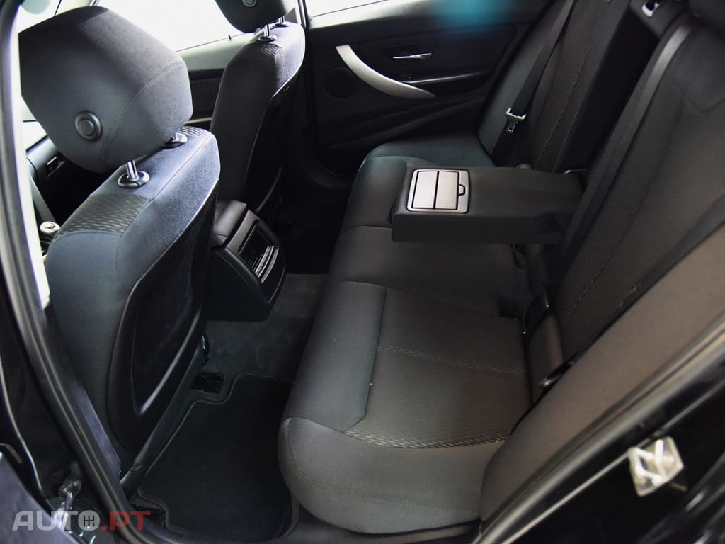 BMW 320 d Touring EfficientDynamics Line Modern