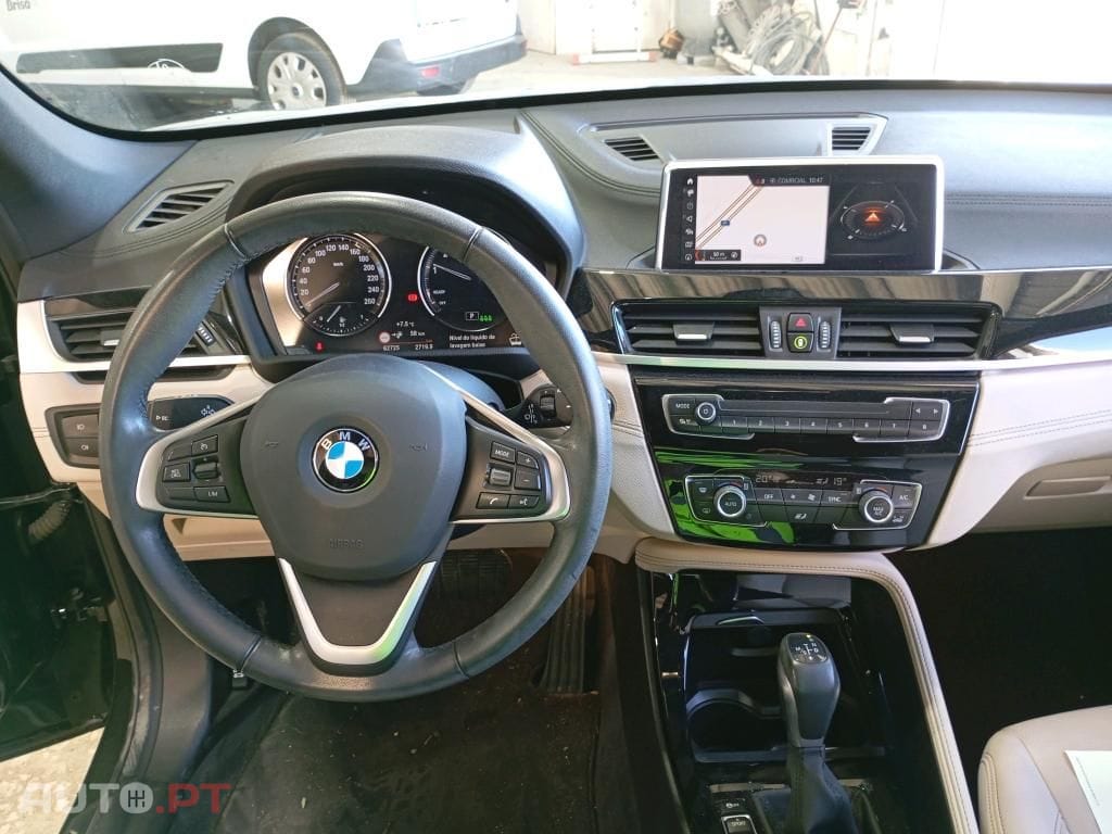 BMW X1 25 e xDrive xLine