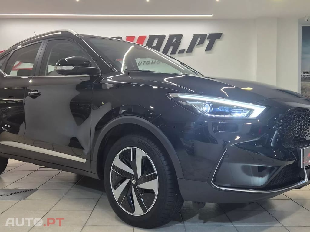 MG ZS EV LUXURY 72 KWH