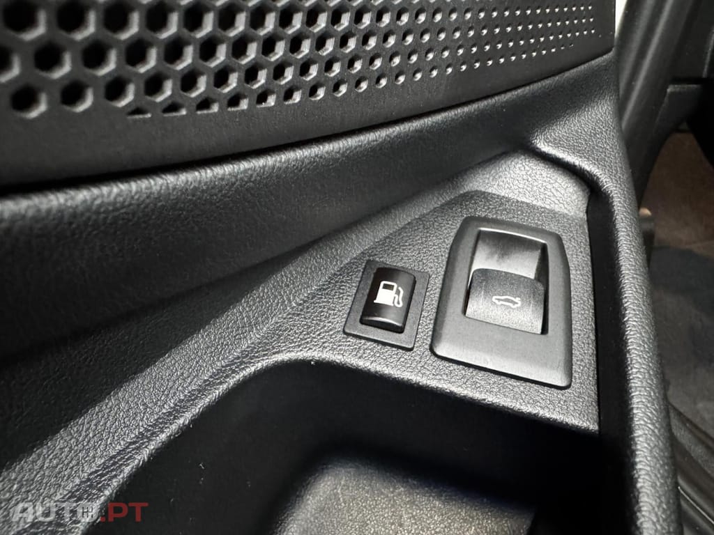 BMW 320 e Touring xDrive Auto Sport