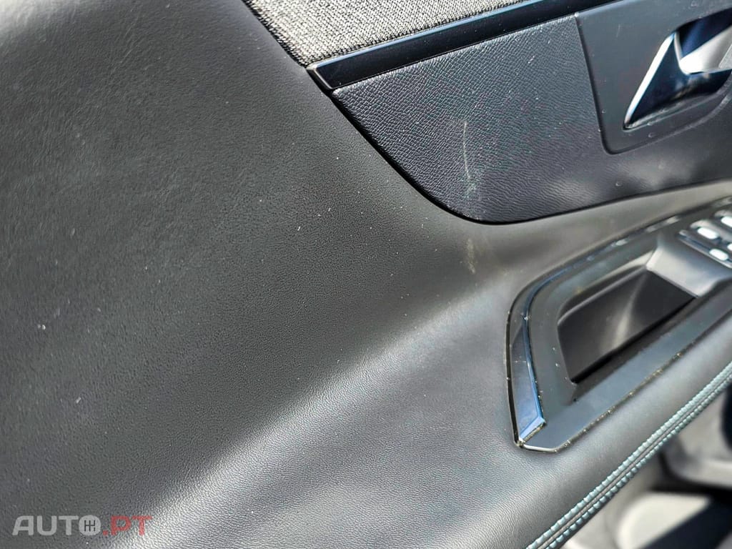 Peugeot 3008 1.5 BlueHDi Crossway